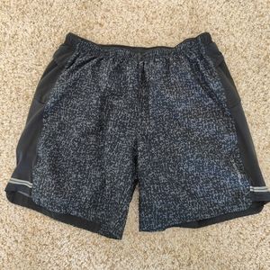 Brooks Men's Running Shorts Size Small - Black/Grey - Pattern